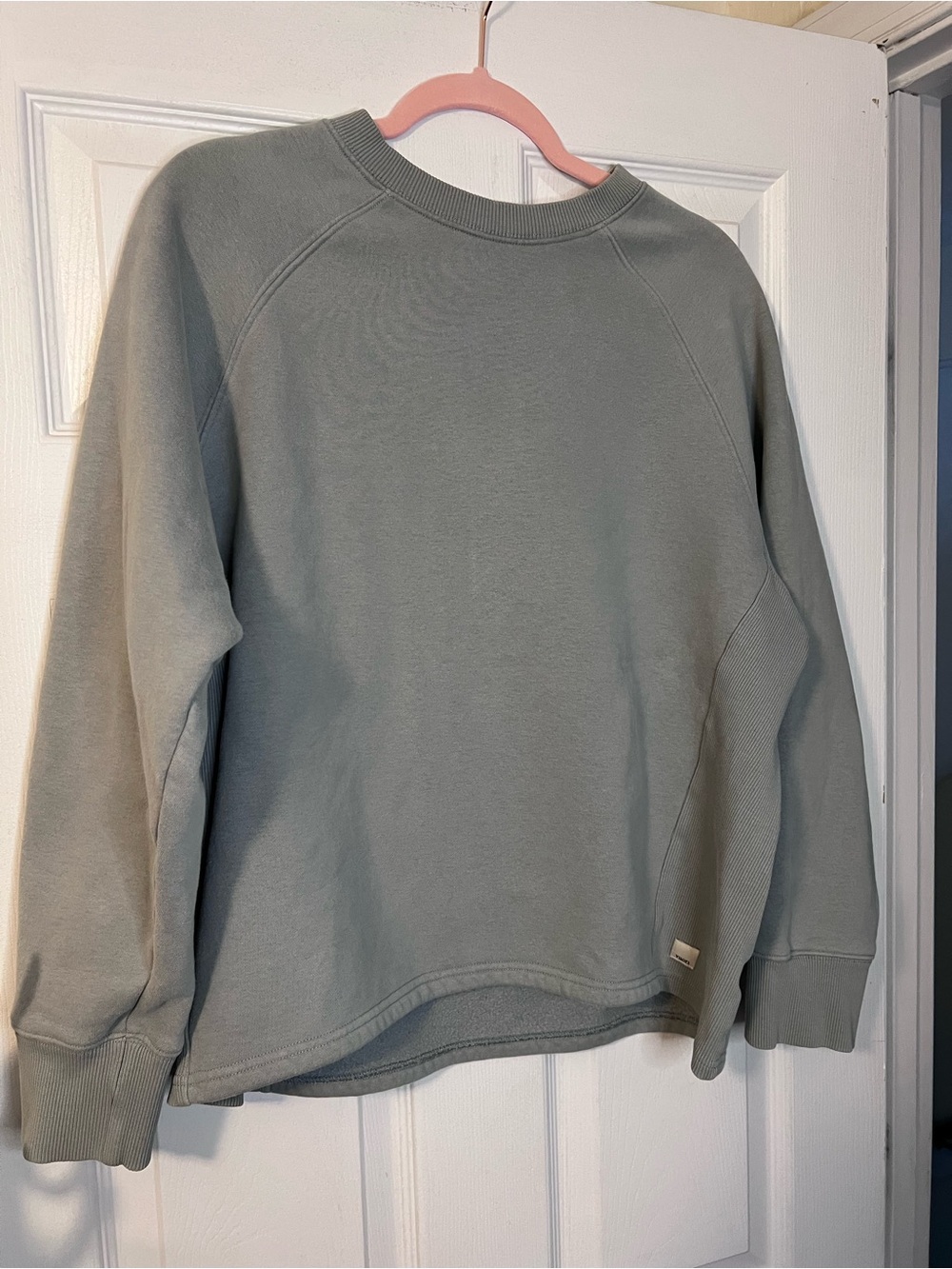 #490 Vuori Restore Oversized Crew Sweatshirt Sage Green Organic Cotton Women’s L